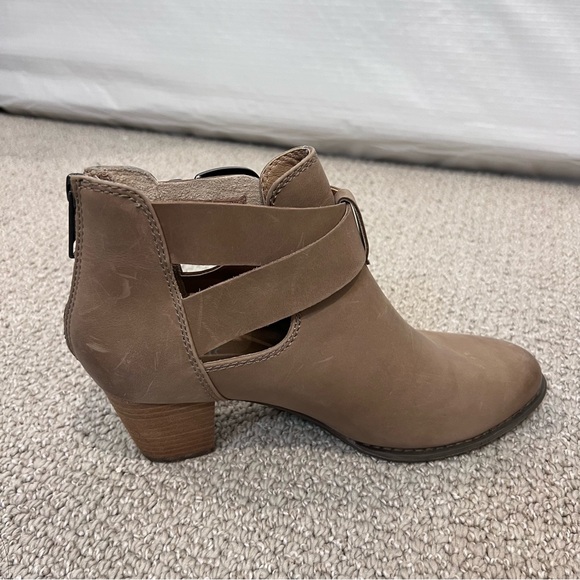 VIONIC Rory Leather Buckle Strap Ankle Booties Boots Tan Women Size 7.5 322RORY, - Picture 12 of 16